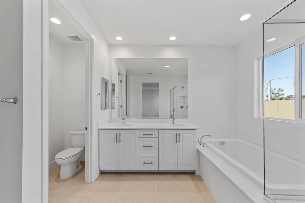 https://cdn.realtyfeed.com/cdn/127/306741939/cd25ed7836f5b5b72f70b608cf1c1817.webp