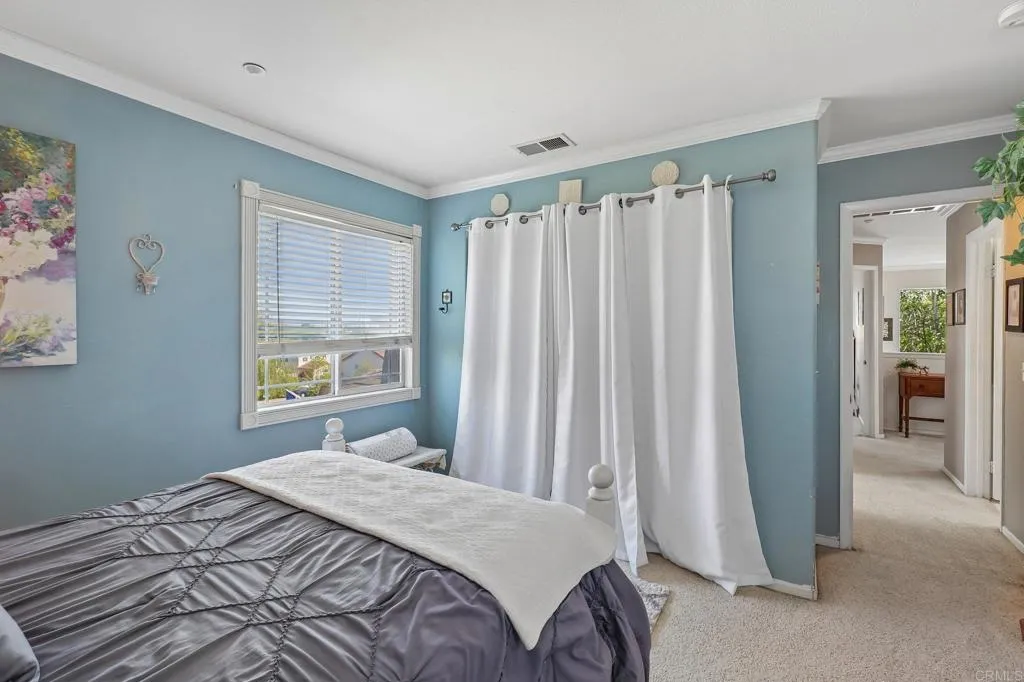 https://cdn.realtyfeed.com/cdn/127/306741940/27cac4d6ac0e4bc606121f8e5948d8cb.webp