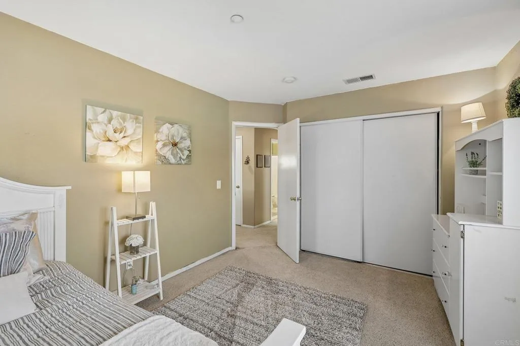 https://cdn.realtyfeed.com/cdn/127/306741940/28a656e5bb73184e0e2211660abedf26.webp