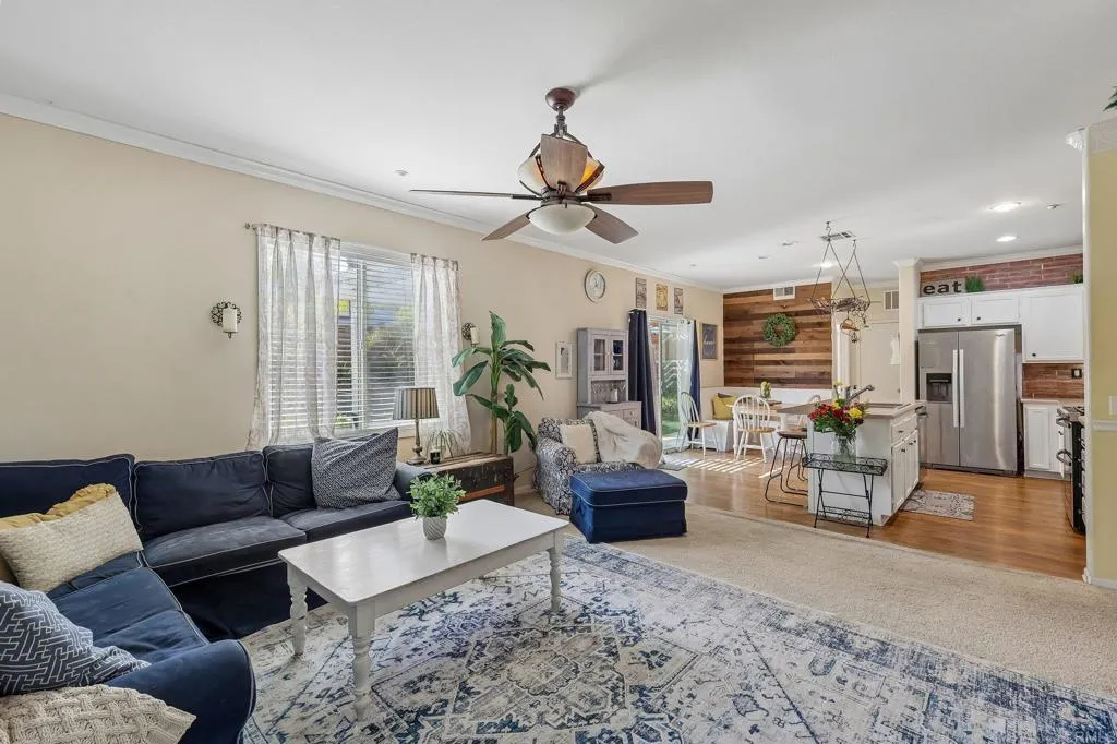 https://cdn.realtyfeed.com/cdn/127/306741940/34ce32b0632efb10b427027fc36c8a36.webp