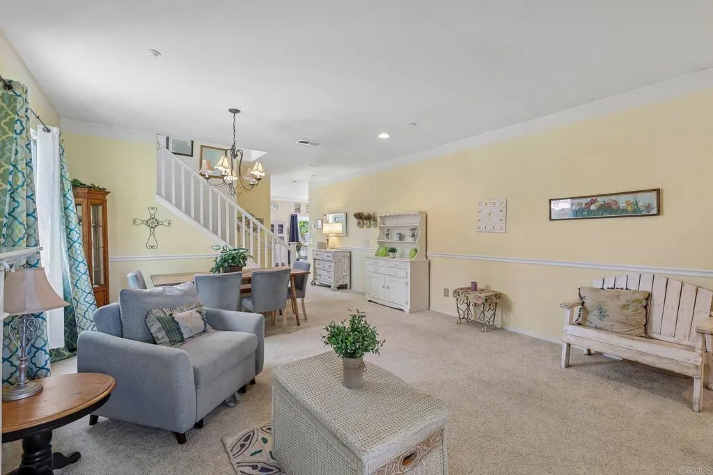 https://cdn.realtyfeed.com/cdn/127/306741940/707b0bcdf4088500680d4c83270259d8.webp