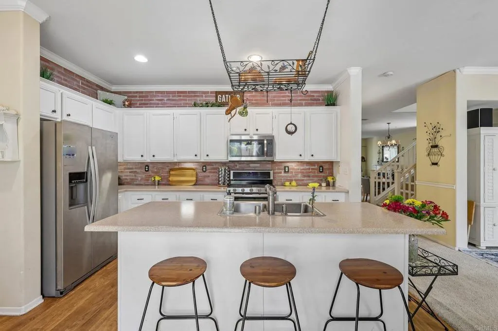 https://cdn.realtyfeed.com/cdn/127/306741940/8d944102bffc5b2a29675f02f8dcc7d6.webp