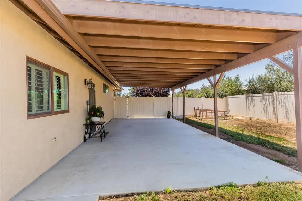 https://cdn.realtyfeed.com/cdn/127/306741971/16345404e0da4f04fad541fec90ba2e1.webp