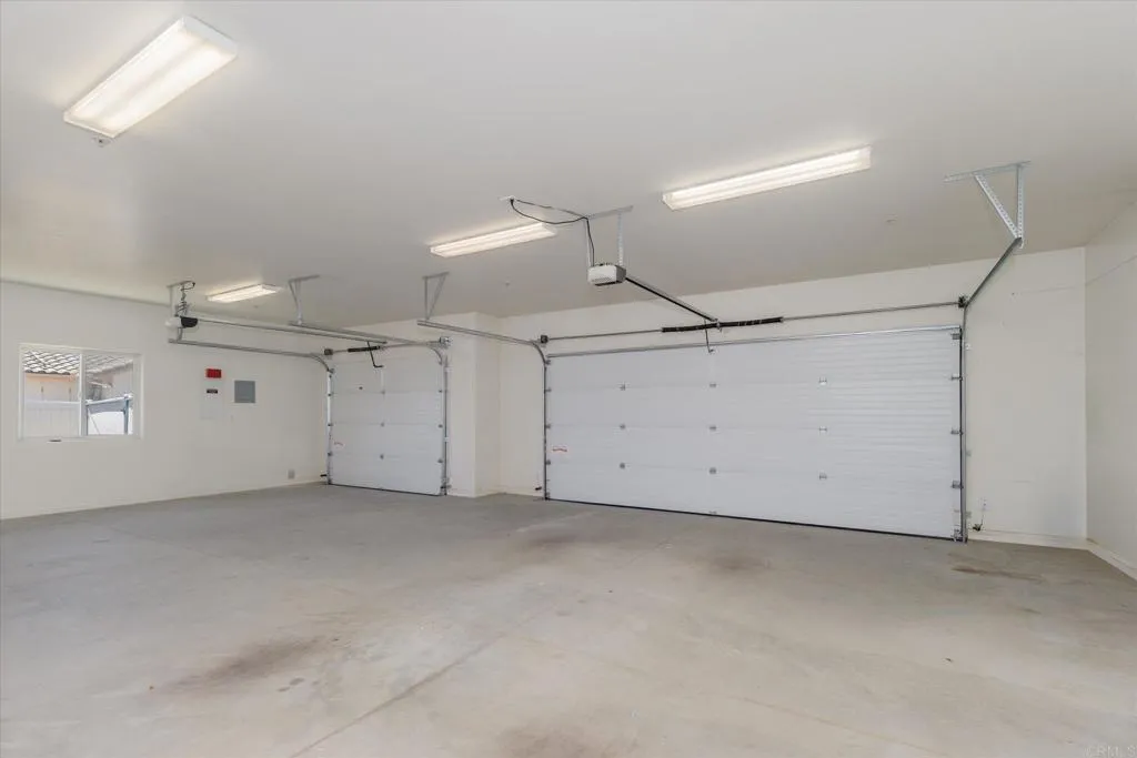 https://cdn.realtyfeed.com/cdn/127/306741971/386e386120c3a4418c4c55c82ae2728c.webp