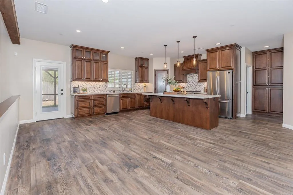 https://cdn.realtyfeed.com/cdn/127/306741971/718098d5d5949fac95bcffcd88762b64.webp
