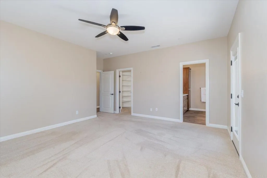https://cdn.realtyfeed.com/cdn/127/306741971/abb933d93aff37c900899e7588355d58.webp