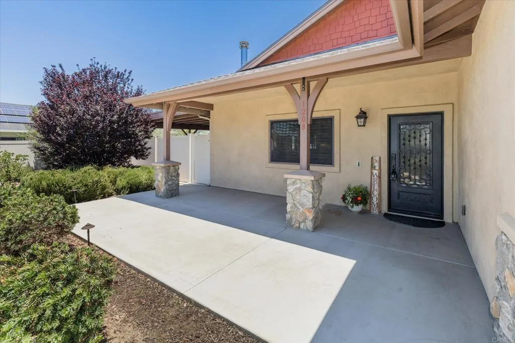 https://cdn.realtyfeed.com/cdn/127/306741971/c4cf803dce56dd4ef02a8708d3ef3010.webp