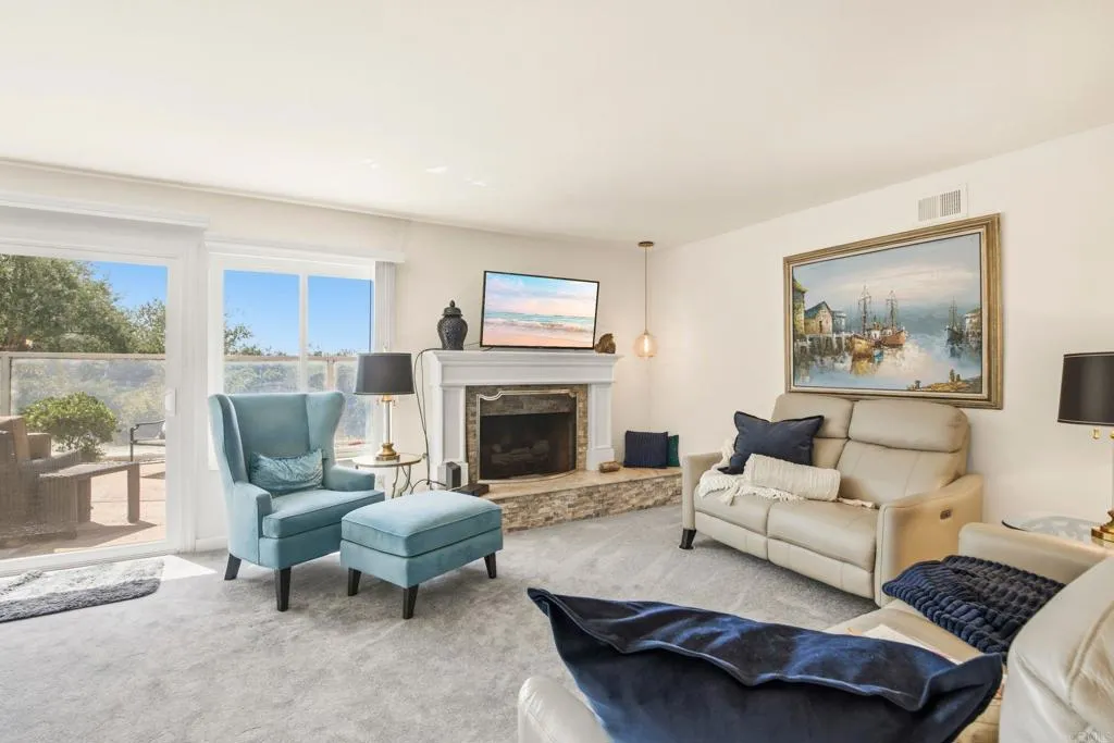 https://cdn.realtyfeed.com/cdn/127/306741982/7bf4d7adbcc2c919e53bb1b08636f290.webp