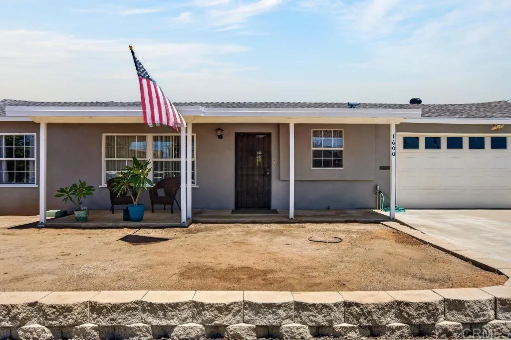 https://cdn.realtyfeed.com/cdn/127/306741987/70b99d243d092b4c31a5f1eb7edef2d8.webp