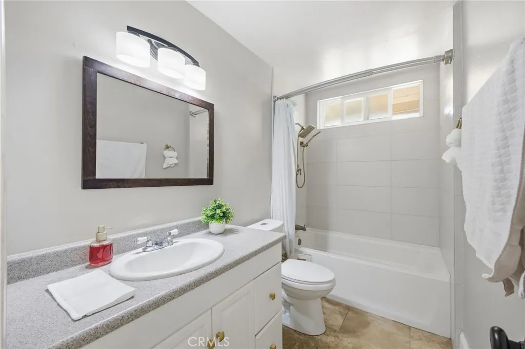 https://cdn.realtyfeed.com/cdn/127/306741993/73c4f57d298c712be43d0d0deb5d8c0d.webp