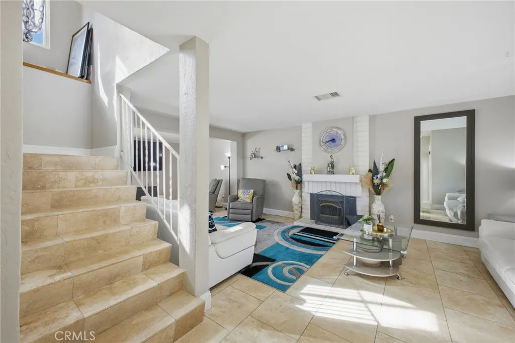 https://cdn.realtyfeed.com/cdn/127/306741993/7ee6fd2020675a6855d03d2f08003c1a.webp