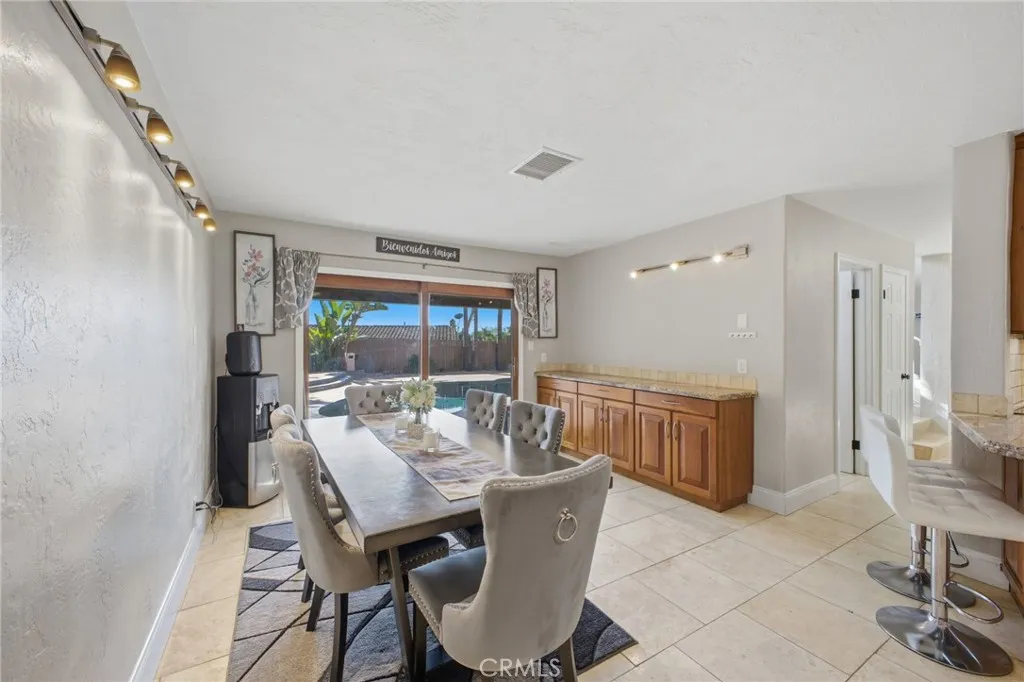 https://cdn.realtyfeed.com/cdn/127/306741993/95416ee5c04b4d85296fc307d13e334c.webp