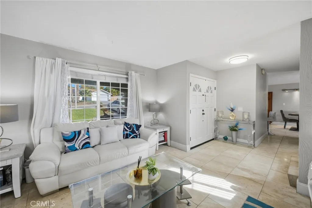 https://cdn.realtyfeed.com/cdn/127/306741993/9f7c6d4a3ff2dc01dde0128ba6fa3795.webp