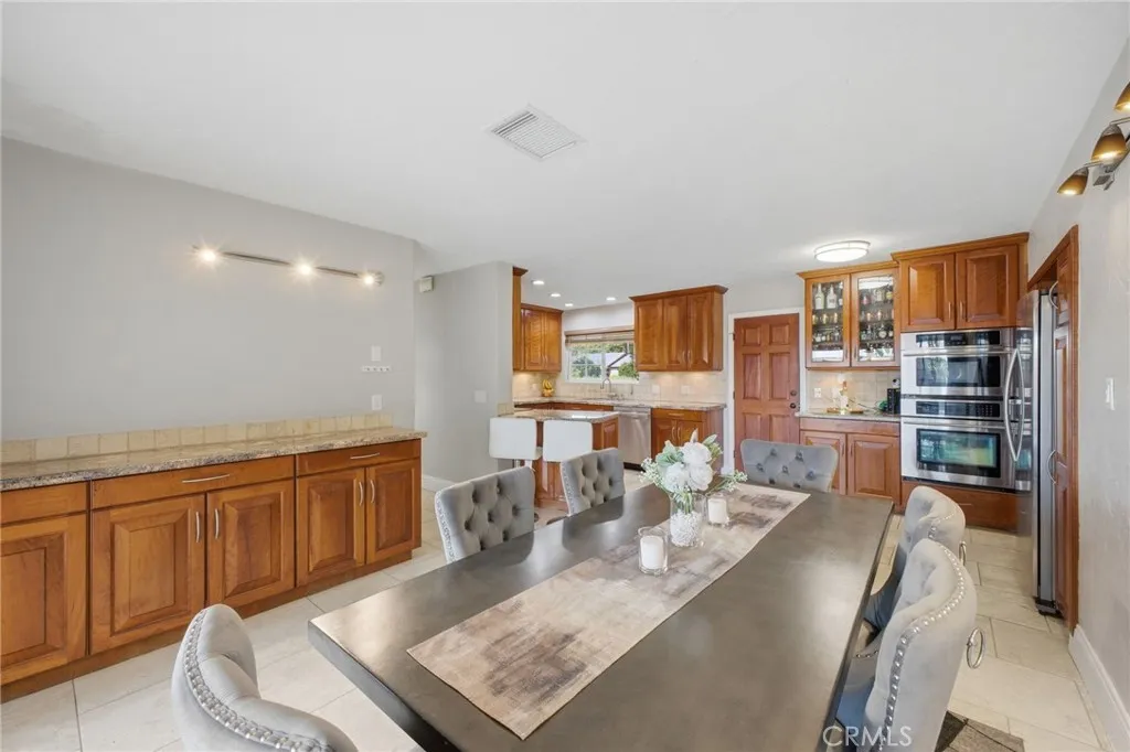 https://cdn.realtyfeed.com/cdn/127/306741993/a8c1d32d85c279f16db8336b839df238.webp