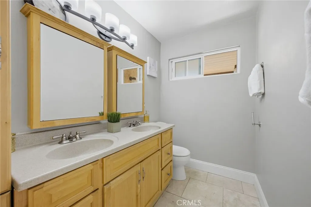 https://cdn.realtyfeed.com/cdn/127/306741993/b2676556d755eb1a81e128714febf86e.webp