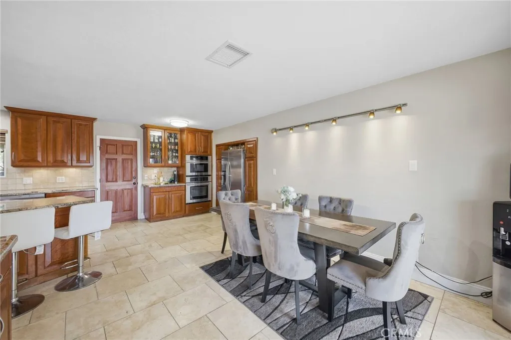 https://cdn.realtyfeed.com/cdn/127/306741993/f6f63f48acc067a3a1a8fcda90dcdd71.webp