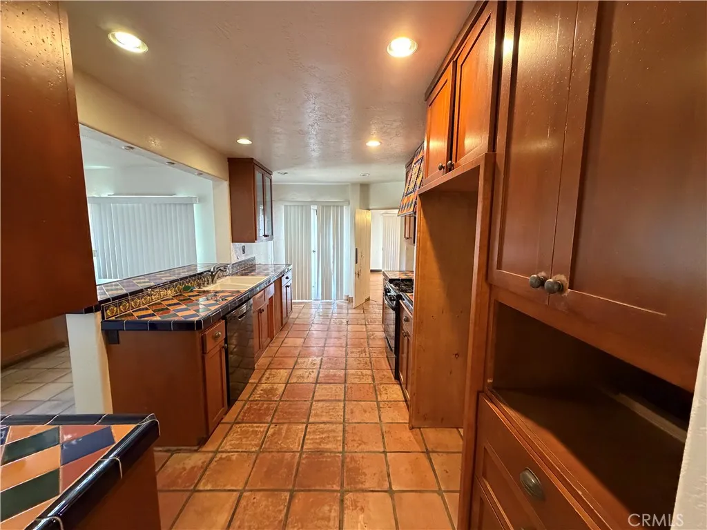 https://cdn.realtyfeed.com/cdn/127/306742035/0421066ec2dca65b55e1f476e26efdb4.webp