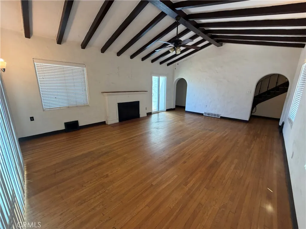 https://cdn.realtyfeed.com/cdn/127/306742035/15ee34f1ad4bbb130bffc0a8385f8fab.webp