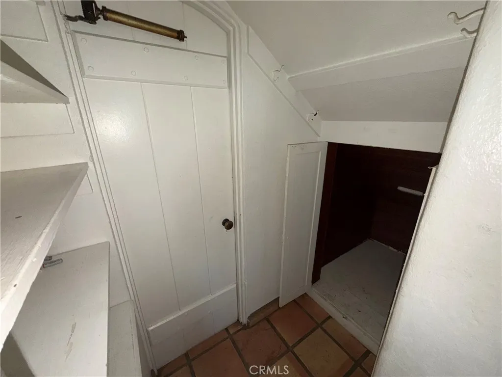 https://cdn.realtyfeed.com/cdn/127/306742035/1952cec68a5911c0c53bdedb838cc3ce.webp