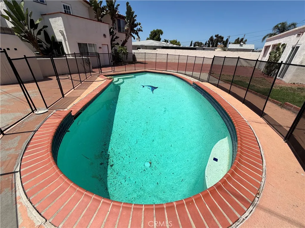 https://cdn.realtyfeed.com/cdn/127/306742035/8a2c0282a58ae28e86bc24efd0991dd5.webp