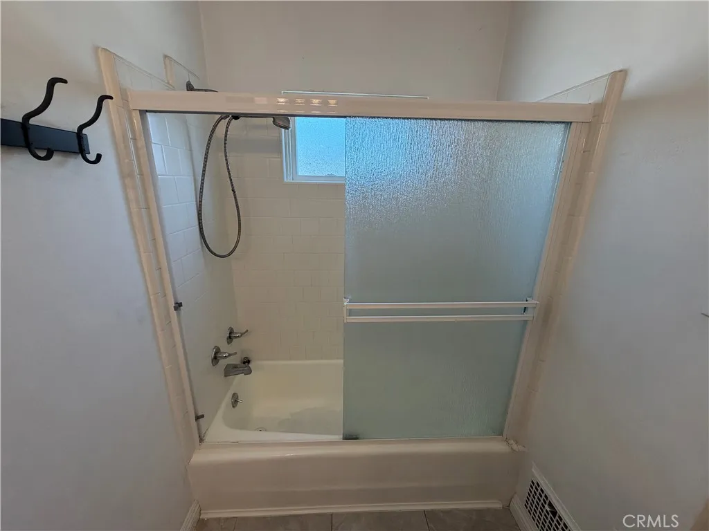 https://cdn.realtyfeed.com/cdn/127/306742035/ae3129a92ad126a0fd60b75347ae8591.webp