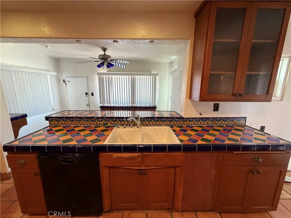 https://cdn.realtyfeed.com/cdn/127/306742035/dfe856e01ea927014a28202ec56c0e09.webp