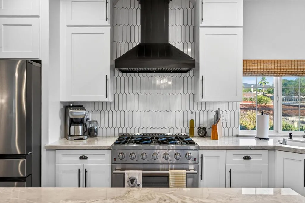 https://cdn.realtyfeed.com/cdn/127/306742063/016f9e6e6dff0760e7cc8e96237c30b4.webp