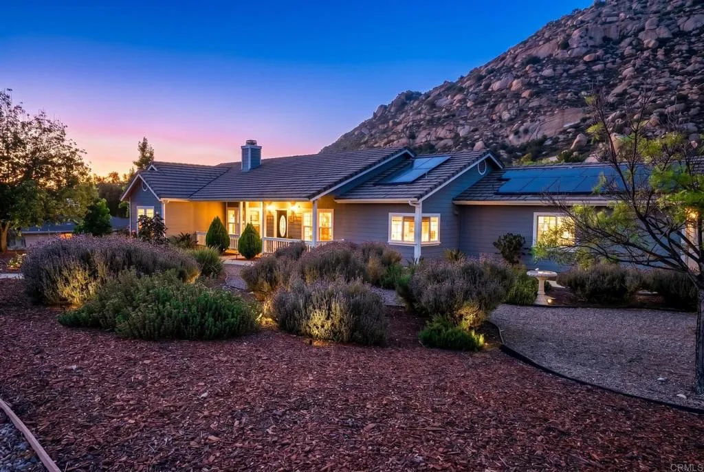 https://cdn.realtyfeed.com/cdn/127/306742063/5b70e89d5070bbe79f0b50233bccad82.webp