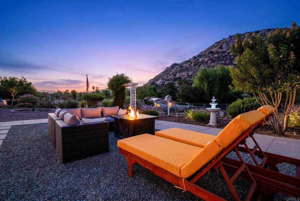 https://cdn.realtyfeed.com/cdn/127/306742063/9b653ee792777f3d6acc1ad290bf4a78.webp
