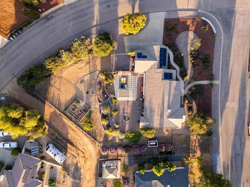 https://cdn.realtyfeed.com/cdn/127/306742063/a1bb104bcefe4aa2265cdfedb562ac03.webp