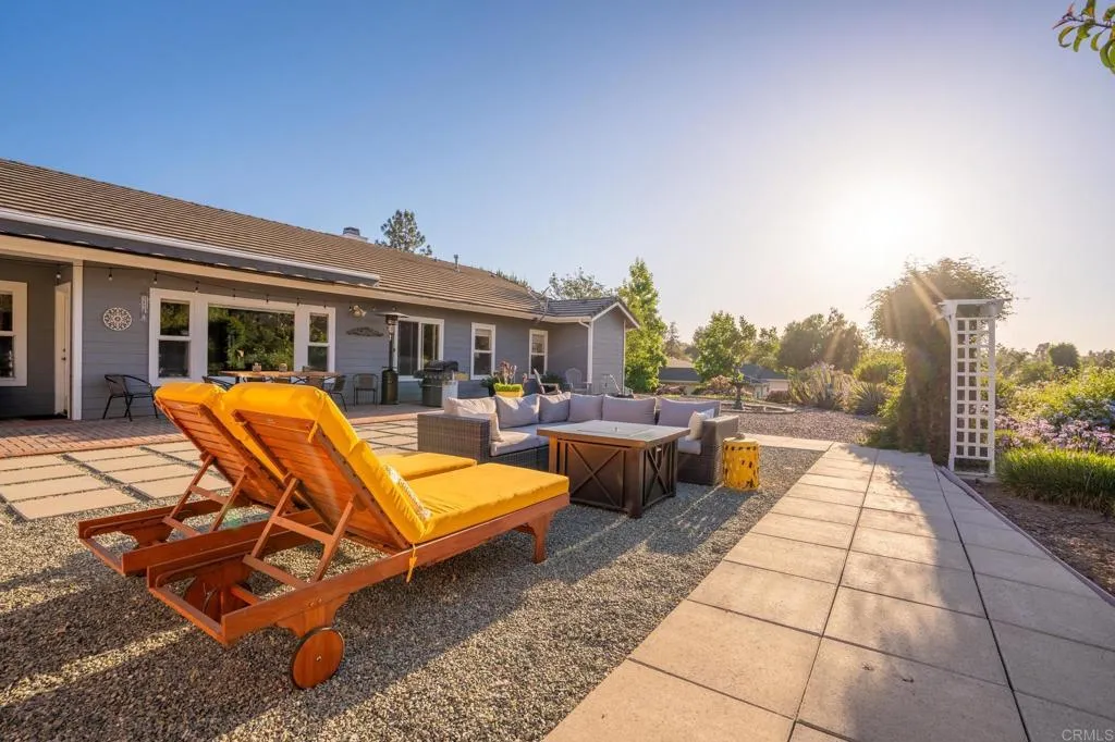 https://cdn.realtyfeed.com/cdn/127/306742063/b9930c553acefcd83aa2057400a20098.webp