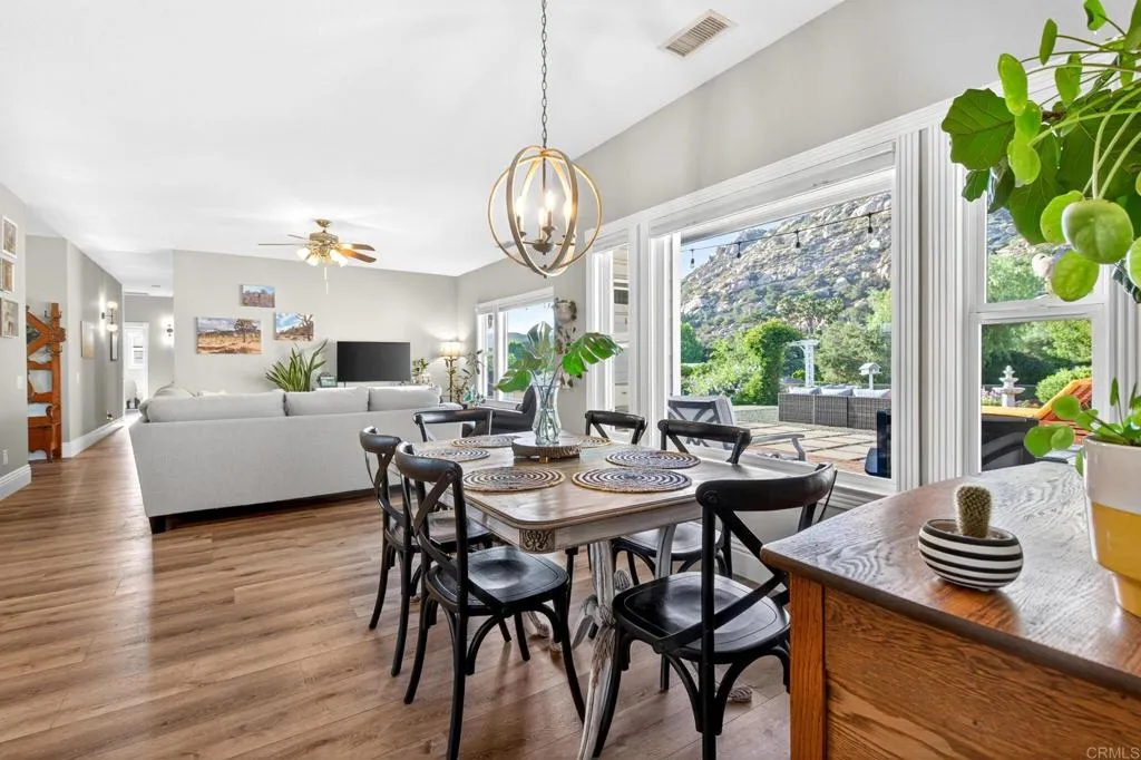https://cdn.realtyfeed.com/cdn/127/306742063/c452e3537ee952b7bf0fdf67b3a98489.webp