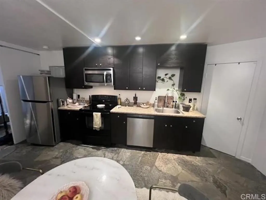 https://cdn.realtyfeed.com/cdn/127/306742068/293d1c9d26380b2666e00a9d5b77f003.webp