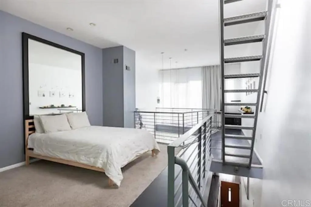 https://cdn.realtyfeed.com/cdn/127/306742068/9f676015cf53b54ac63ca468a6747219.webp