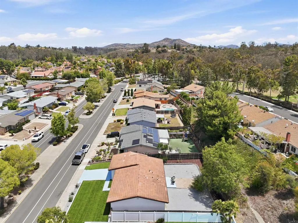 https://cdn.realtyfeed.com/cdn/127/306742076/06538790e45dd4c04e398581cbe46fce.webp