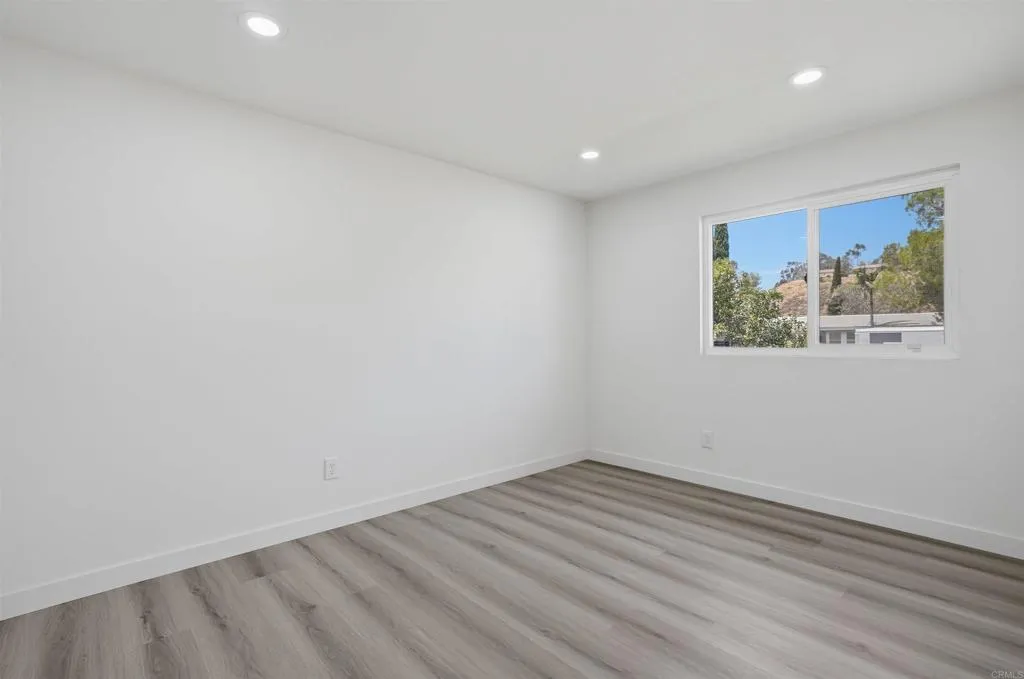 https://cdn.realtyfeed.com/cdn/127/306742076/7bb8e1c4ba938b7a7fb0abf13ca1e206.webp