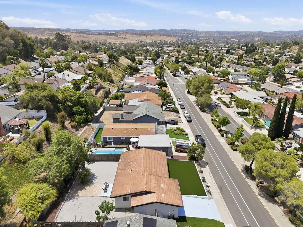 https://cdn.realtyfeed.com/cdn/127/306742076/ad198cf0c7db87cf44d7a94d24b940e8.webp