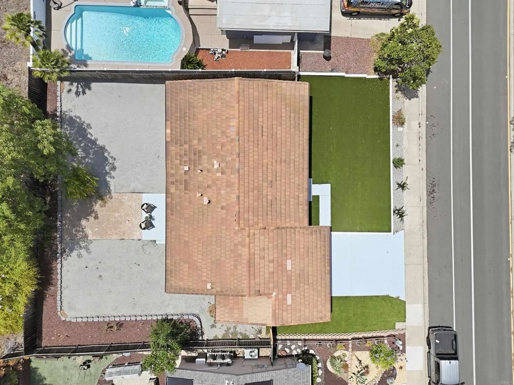 https://cdn.realtyfeed.com/cdn/127/306742076/e2ec4c335782384de0edb87432a34d0b.webp