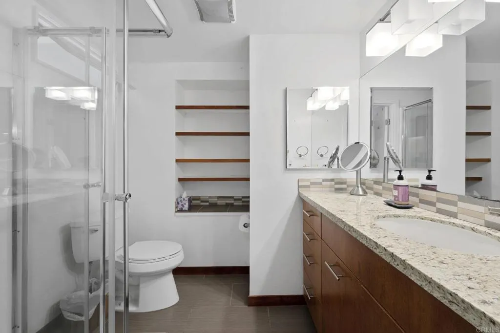 https://cdn.realtyfeed.com/cdn/127/306742093/41b02e867ecab419f199f877e03d4f5d.webp