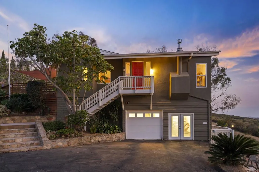 https://cdn.realtyfeed.com/cdn/127/306742093/8cf1cbd32a4224127874c9f12cc93d5b.webp