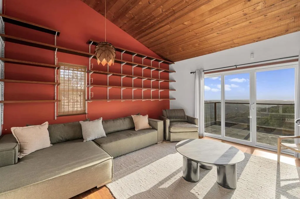 https://cdn.realtyfeed.com/cdn/127/306742093/ce95969c9c0207dfe848c57fbd524009.webp