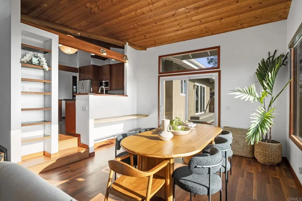 https://cdn.realtyfeed.com/cdn/127/306742093/d4bc496c0395cf0c46d87e2986b846f1.webp