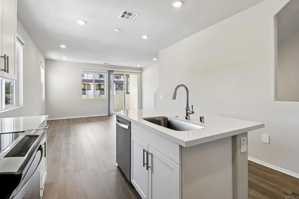 Photo #5: PTP2604519 Listing: Photo #5