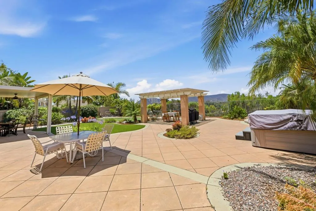https://cdn.realtyfeed.com/cdn/127/306742140/362d0e6be2719ce7f345d5d9588a0df8.webp