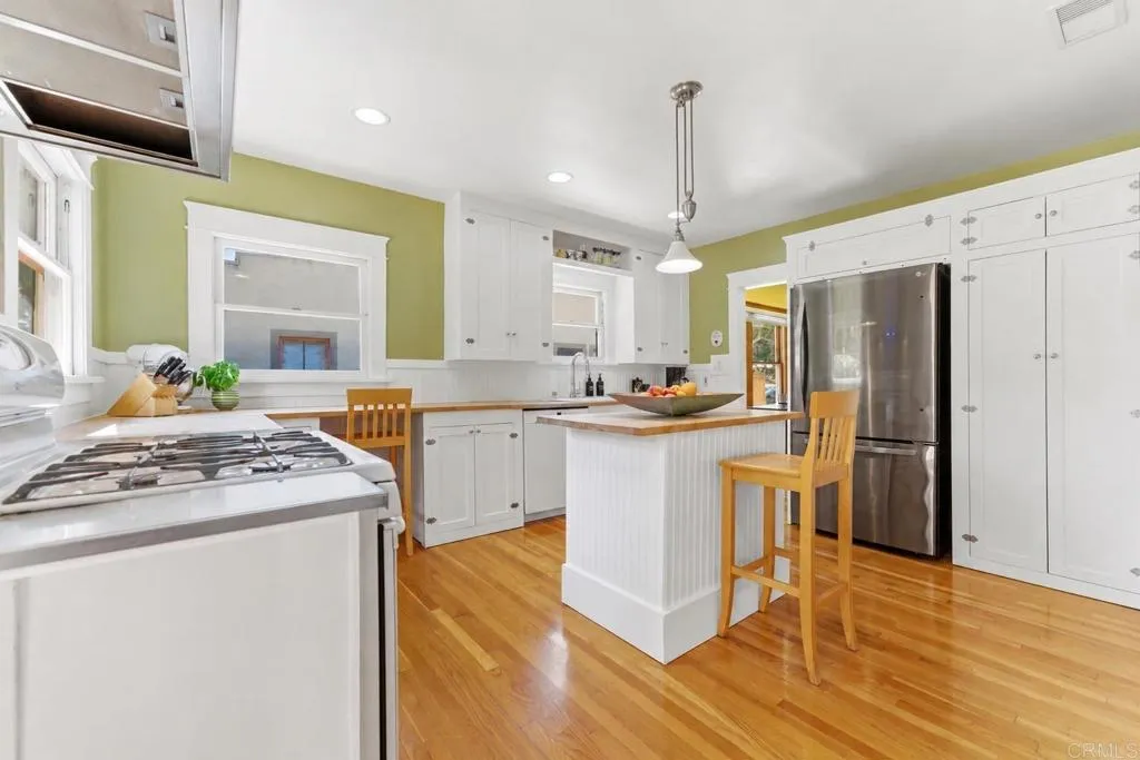 https://cdn.realtyfeed.com/cdn/127/306742191/3d01162dd4683dbb5ca7ff99ba5b1b4f.webp