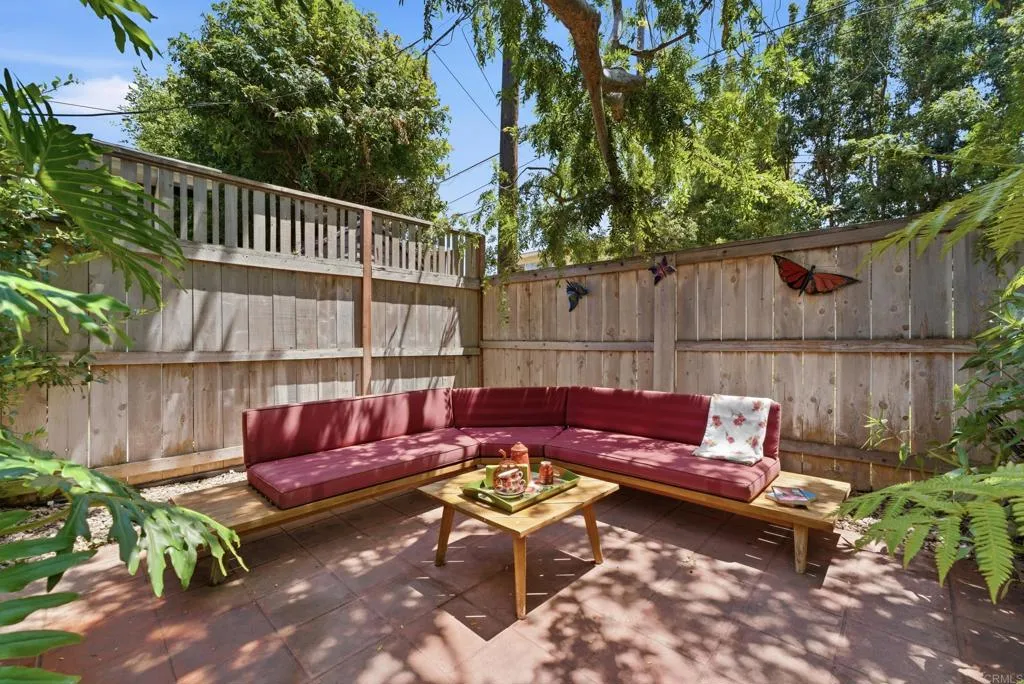 https://cdn.realtyfeed.com/cdn/127/306742191/65273c542d2bcefd17f7ff5ed8975ac5.webp