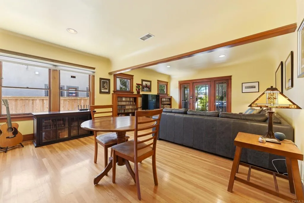 https://cdn.realtyfeed.com/cdn/127/306742191/8450e8f8532131f612865aedb58ed4e4.webp