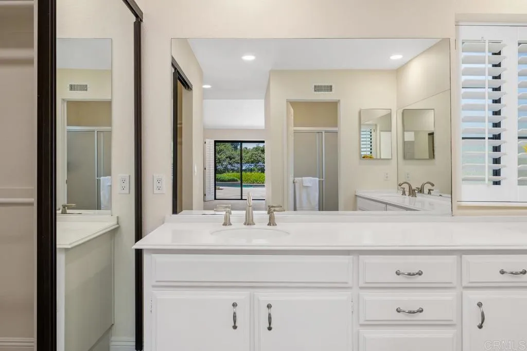 https://cdn.realtyfeed.com/cdn/127/306742229/1a3b9137d518b302d9ed35ff1e722e8b.webp