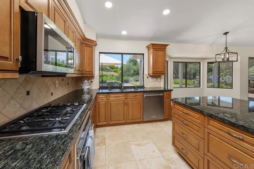 https://cdn.realtyfeed.com/cdn/127/306742229/32032de2832ba40aec2d7ba0c379666f.webp