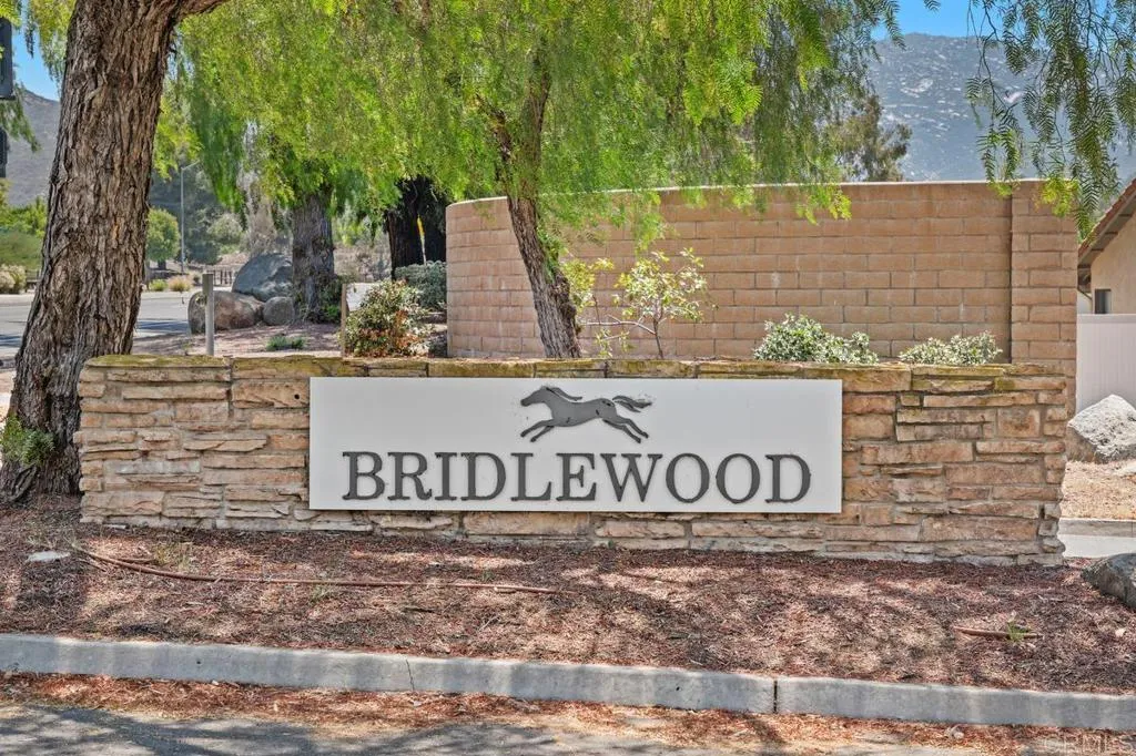 https://cdn.realtyfeed.com/cdn/127/306742229/b015f17a5d7bf33835837b38630fcff2.webp